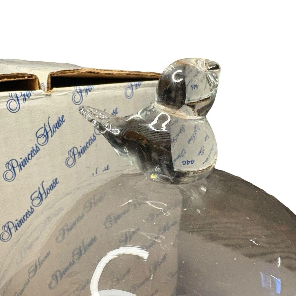 Beautiful Vintage Princess House Etched Floral Cloche Dome With Bird Handle NIB - Picture 3 of 6